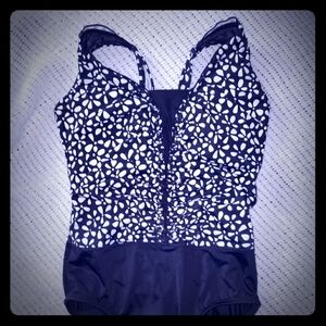 Croft & Barrow Modest Ruffled One Piece Swimsuit